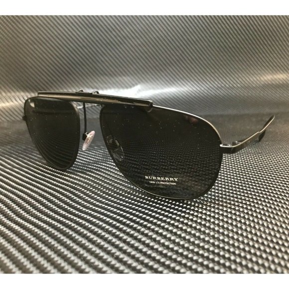 Burberry Men's Black Pilot Sunglasses - Picture 1 of 4